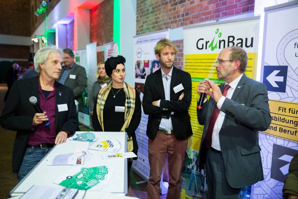 NRW DAS MACHEN WIR Ausbildungscoaching für junge Flüchtlinge und Neuzuwanderer, GrünBau gGmbH
